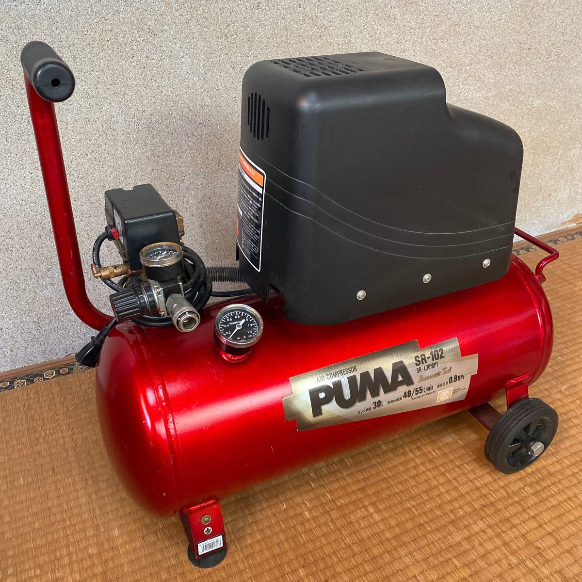 動作OK PUMA エアーコンプレッサー コンプレッサー 100V オイルレス 