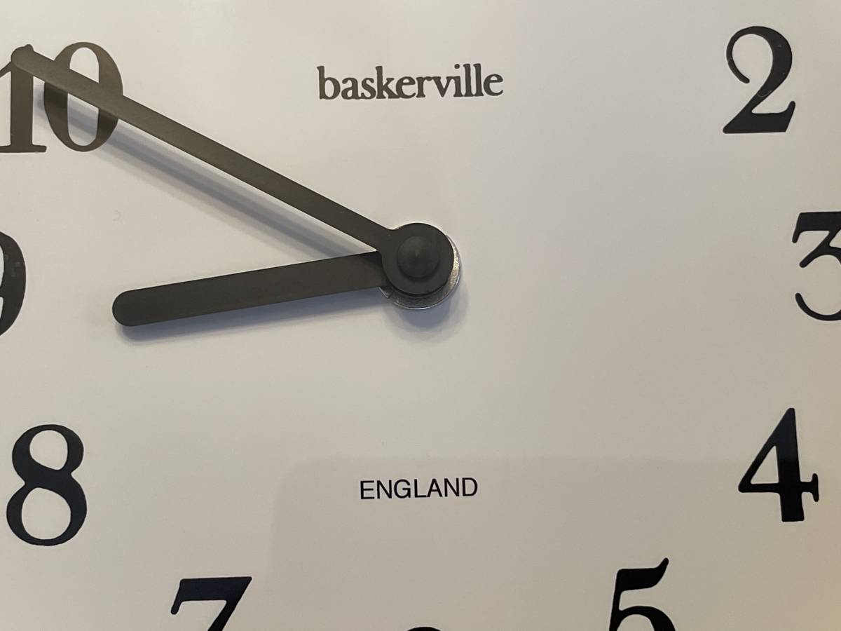 中古・良好】英国 baskerville 壁掛け時計 グレイッシュグリーン