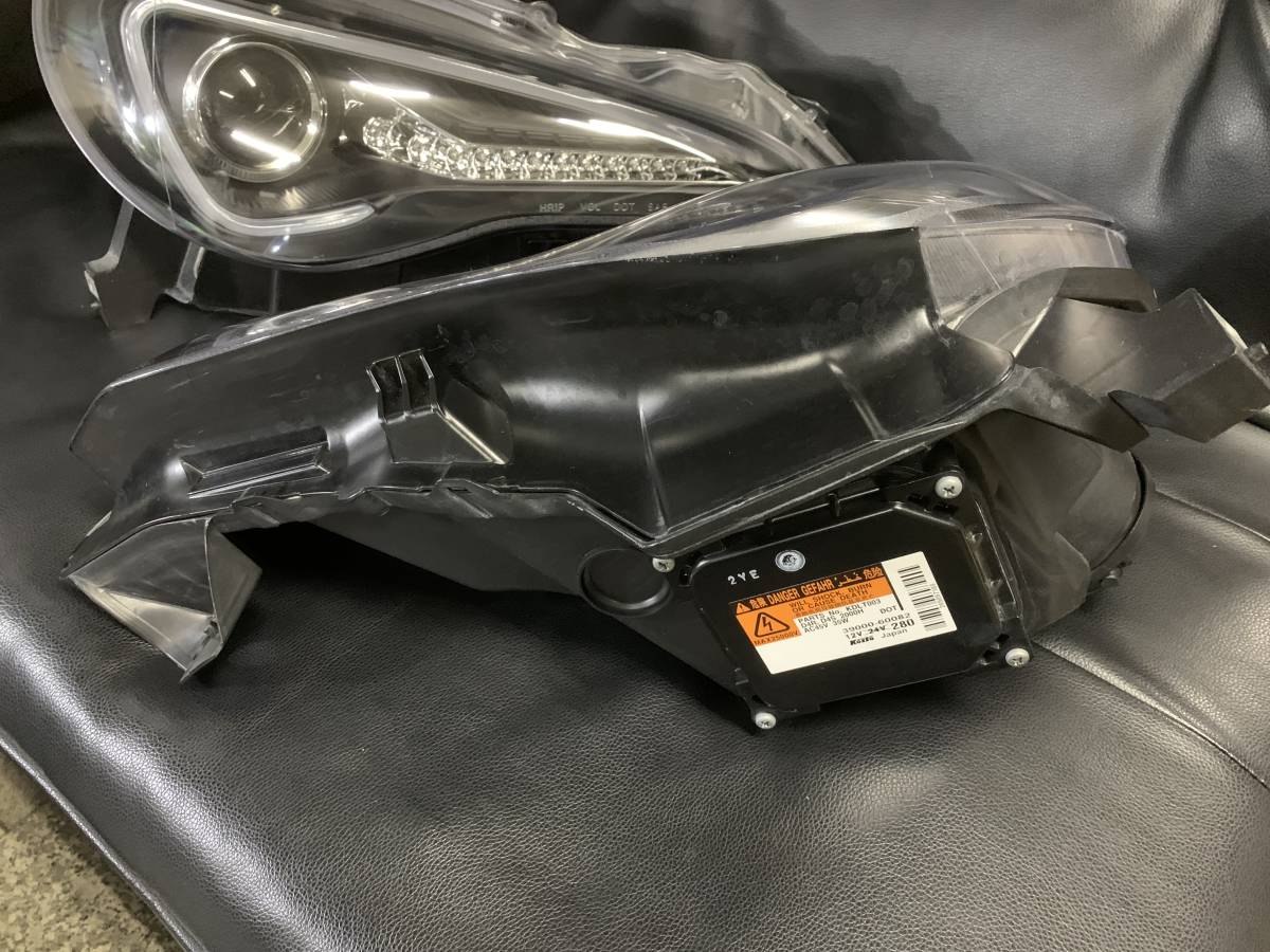 美品□ZN6 86 純正 HID ヘッドライト ハチロク 左右 BRZ 即決 トヨタ