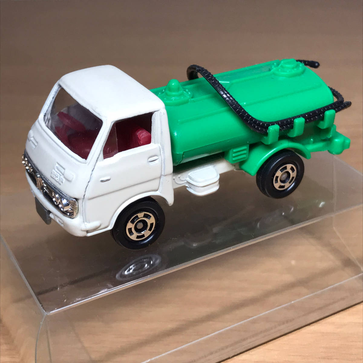 ☆ミニカー/黒箱 37！tomica MADE IN JAPAN 日本製 トミカ バキューム
