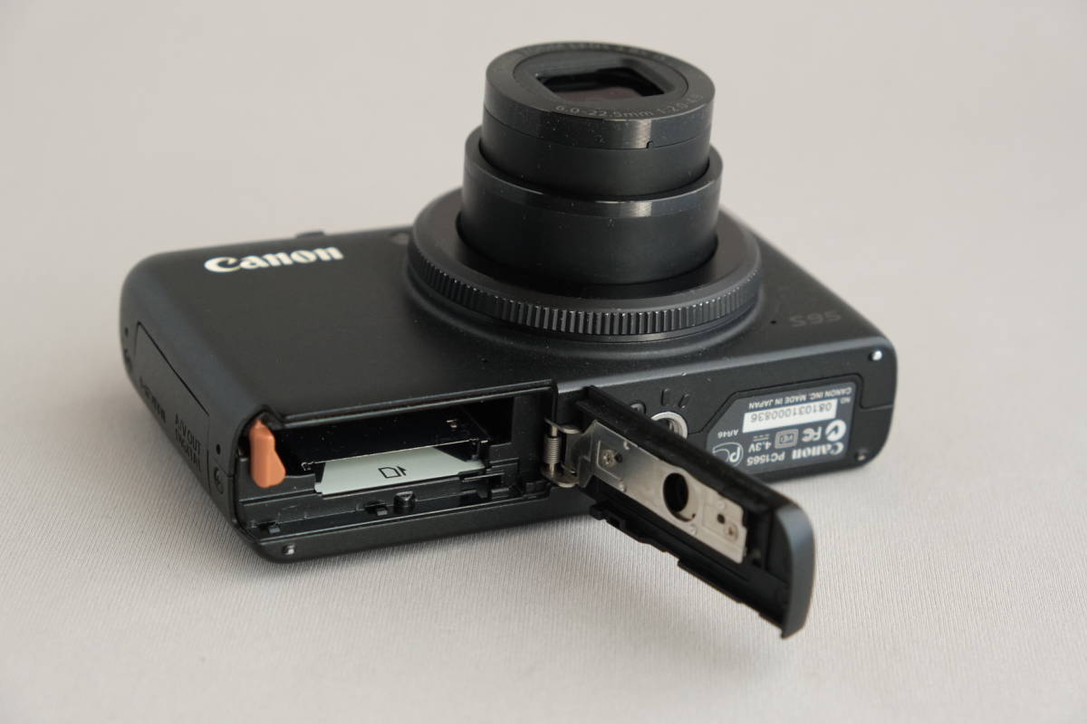 訳あり キヤノンpower shot S95 箱、付属品あり コンパクトの名機
