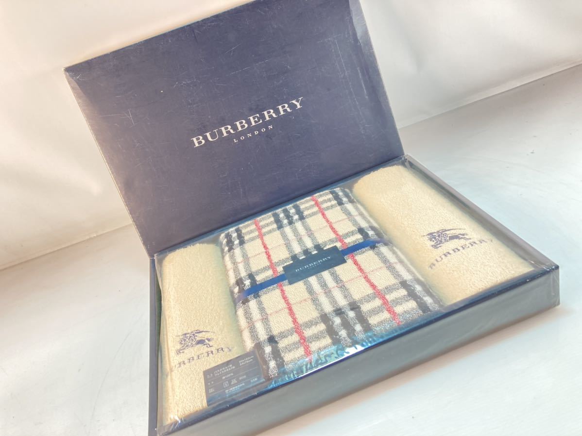 【数量限定，大人気】 品 Burberry バーバリーギフトタオルセット バスタオル フェイスタオル BB 0019N TRF 599 9033 オシャレ 管理E275(タオル)｜売買されたオークション情報、yahooの商品情報をアーカイブ公開 - オークフ その他