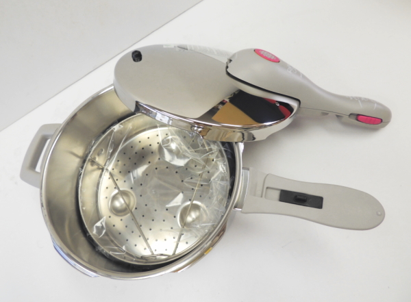 新品★日本タッパーウェア★レインボークッカー圧力鍋3.0L