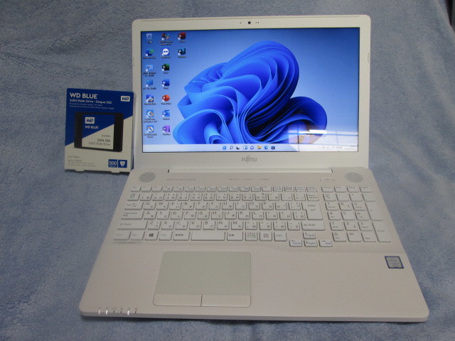 2018年8月製 富士通 AH50/C2 FMVA50C2WP 7世代CPU インテル Core i7-7700HQ