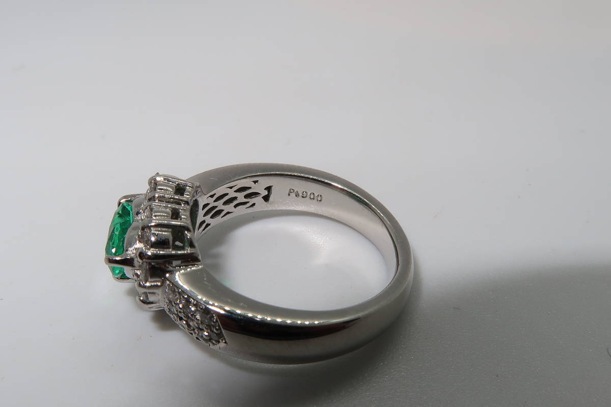 天然ダイヤ、Pt900 ♪♪Pt900 エメラルド 0.79ct ダイヤモンド 0.59ct 指輪 リング 11号