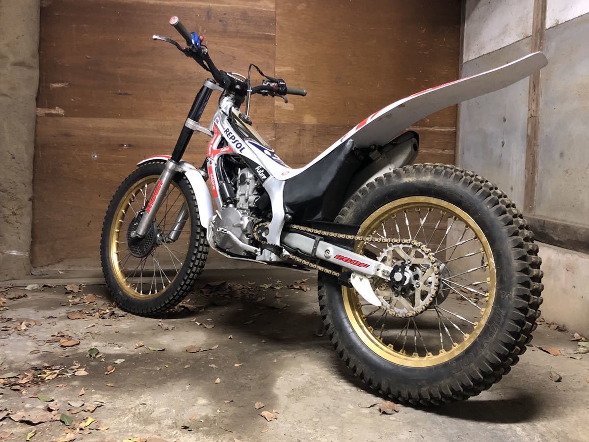 RTL260F 2010年式 書付 ツートラ(RTL250F RTL300R cota 4rt モンテッサ 
