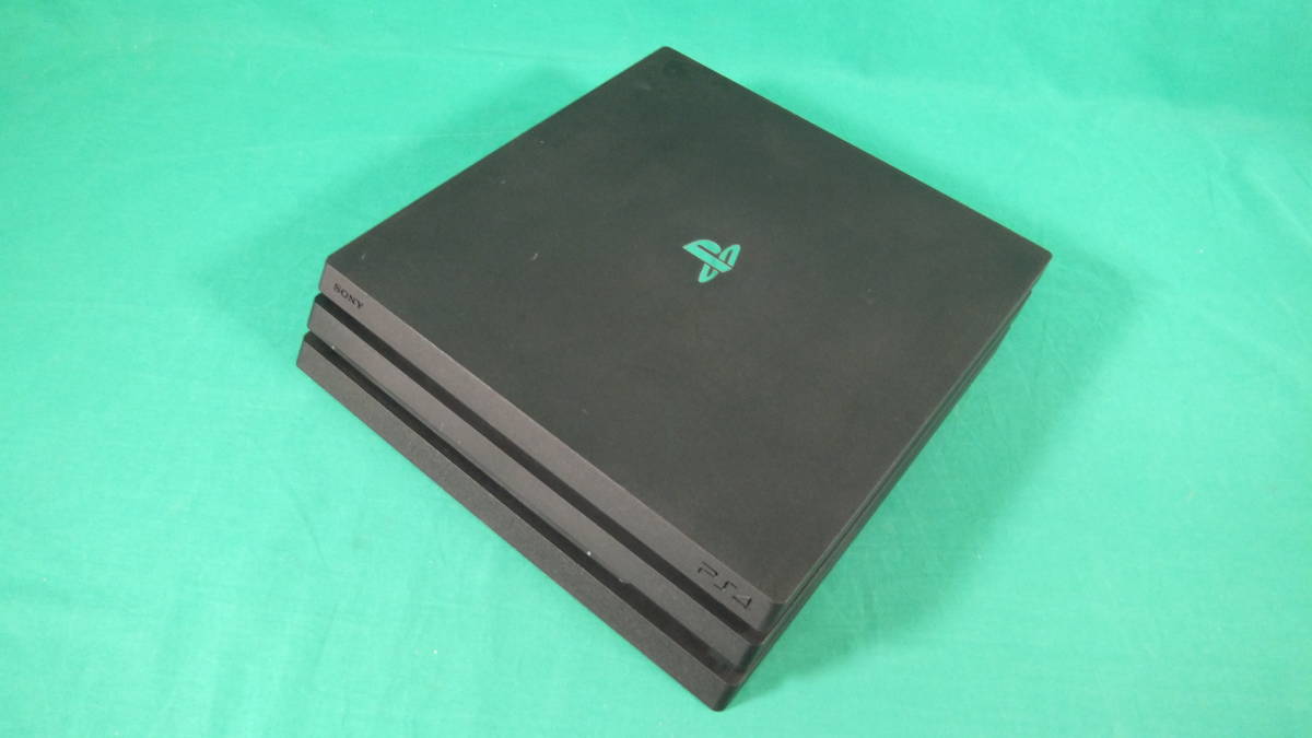 Q137☆PS4 Pro本体＋ケーブル付☆SONY☆PlayStation 4 Pro本体☆Ver 