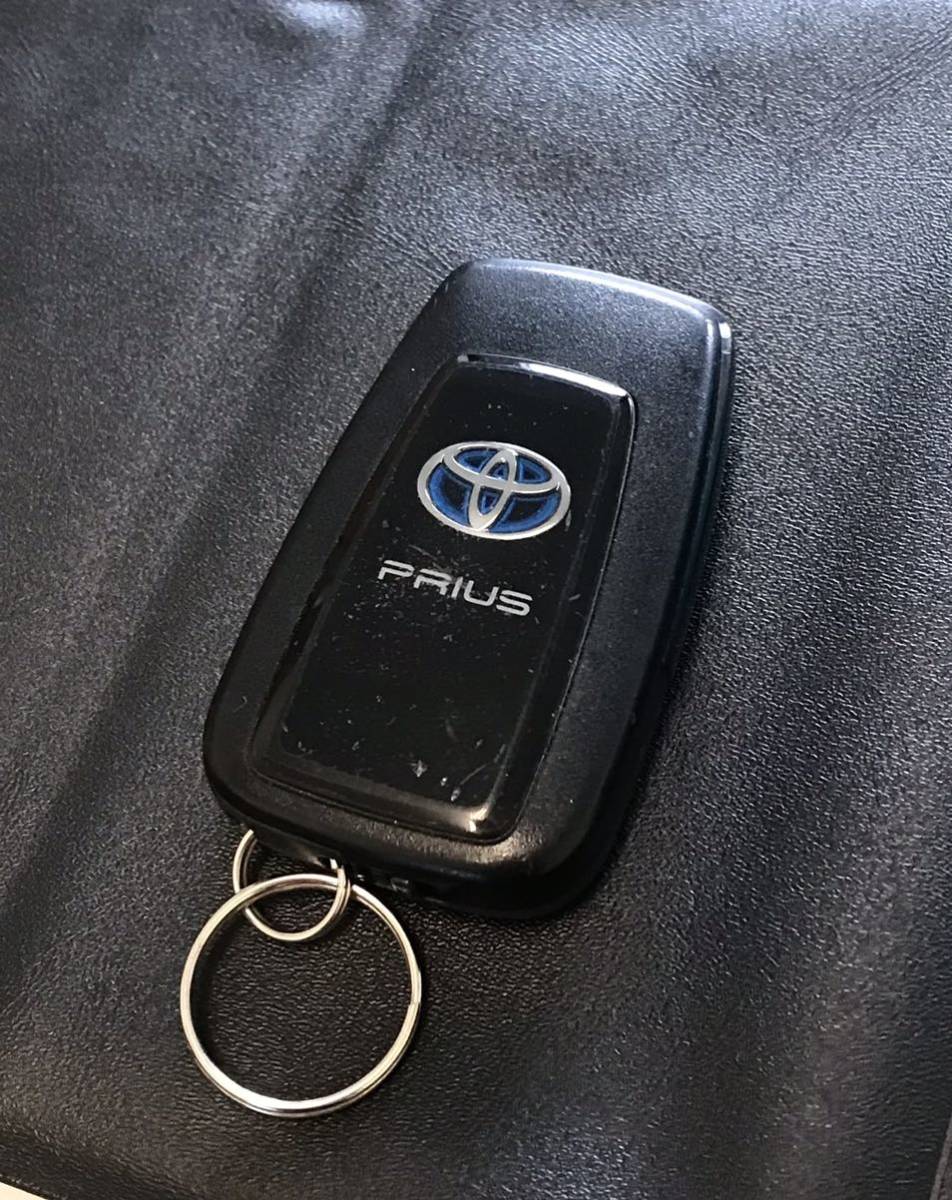 売り切り！50系プリウス スマートキー ZVW50 トヨタ純正 中古　キーレスエントリー
