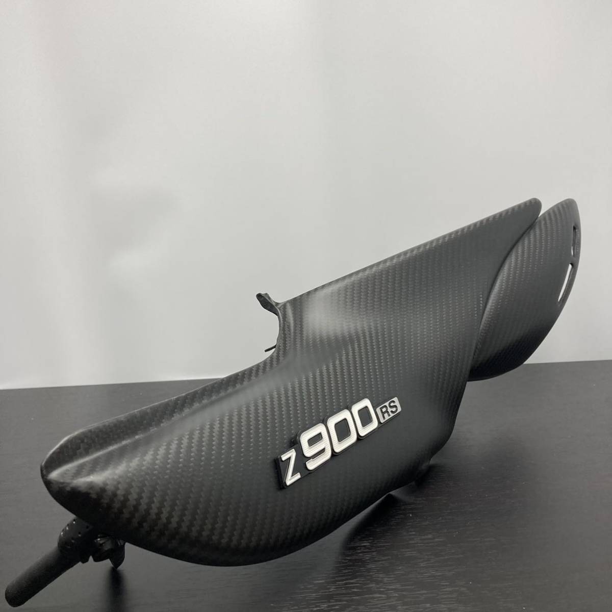 新品未使用！カワサキZ900RS 外装 カーボン タンクサイドカバー 左右 