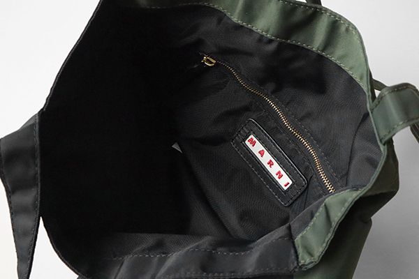 MARNI ◇21SS MARNI LOVER ナイロン トートバッグ (ブラック×オリーブ 