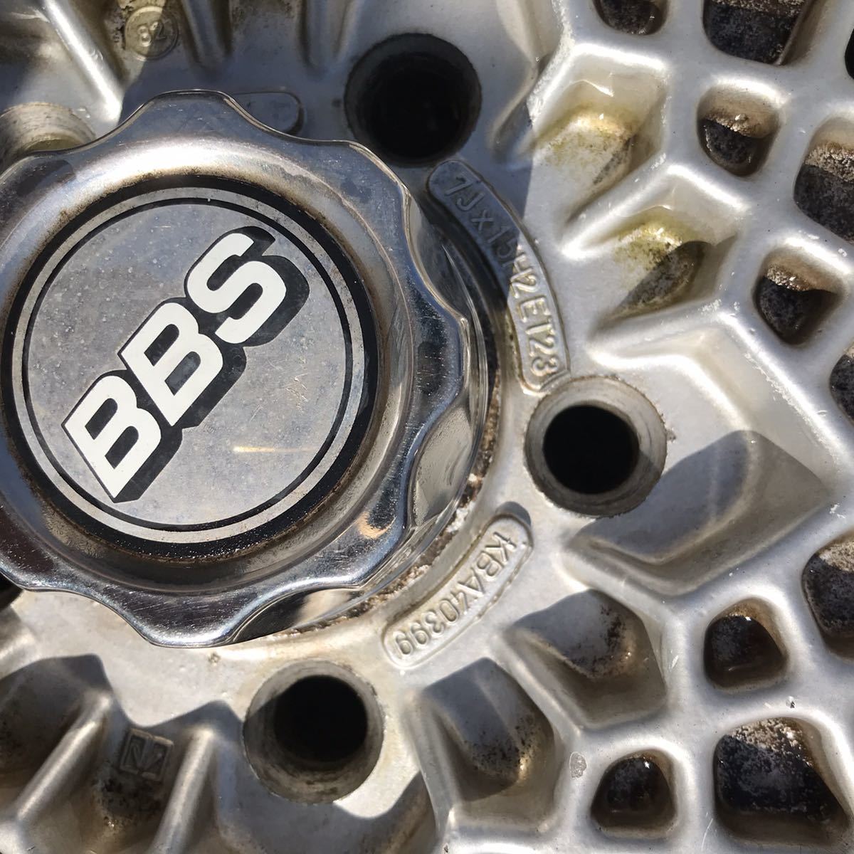 当時物　BBS 15インチ　アルミホイール　４本セット　中古　キャップ付き　送料込み！ BBS 15インチ 当時物 alt2624 中古 8Ｊ