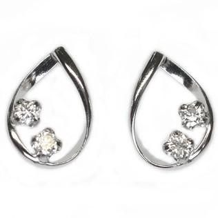 【新品】pt900/プラチナ/ダイヤモンド0.08ct/雫/ドロップ/ピアス