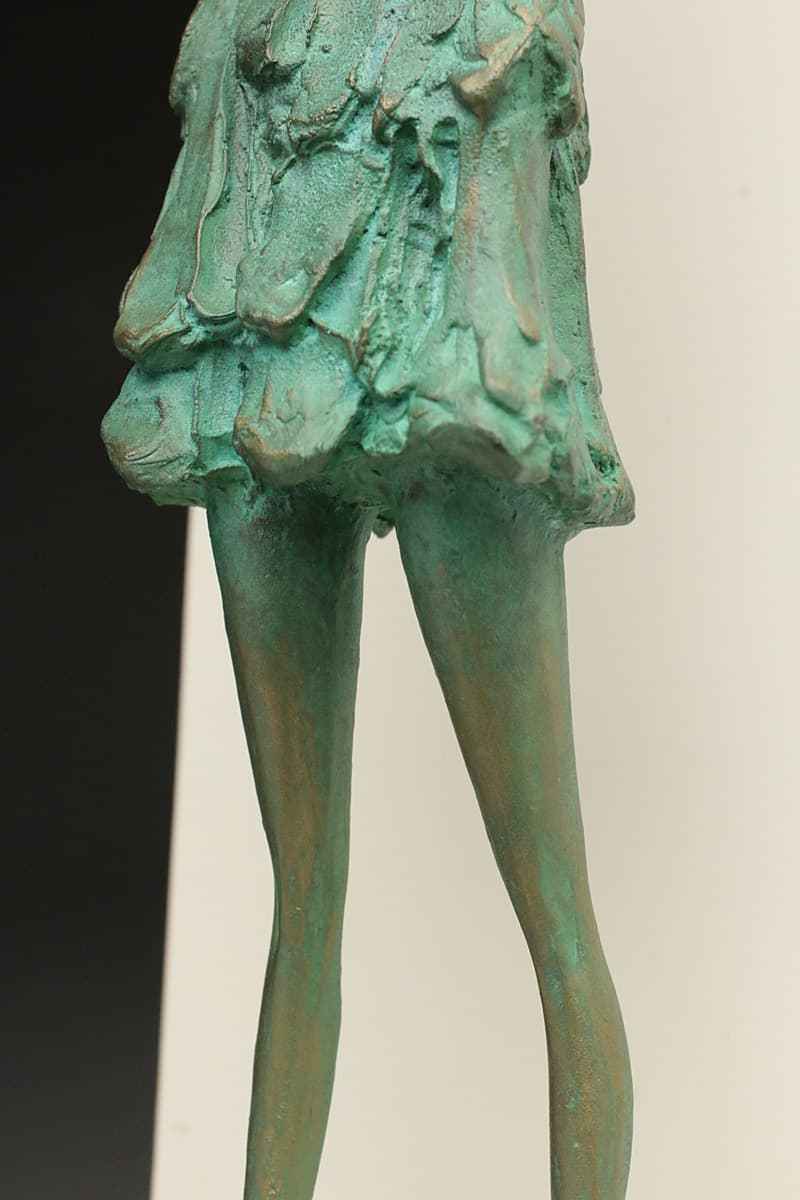 EA921 【日展作家 斎藤勝弘 作】ブロンズ「少女像」高30.5cm 重1.5kg