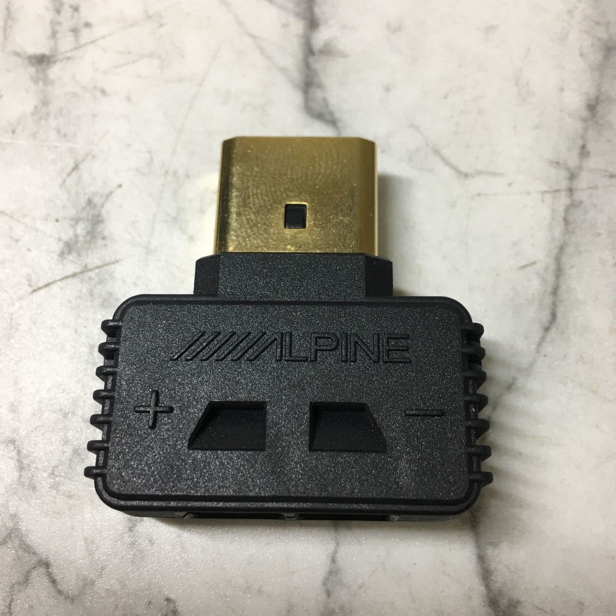 ALPINE PDX-4.100 パワーアンプ 2台 接続カプラー8個付き 生産終了