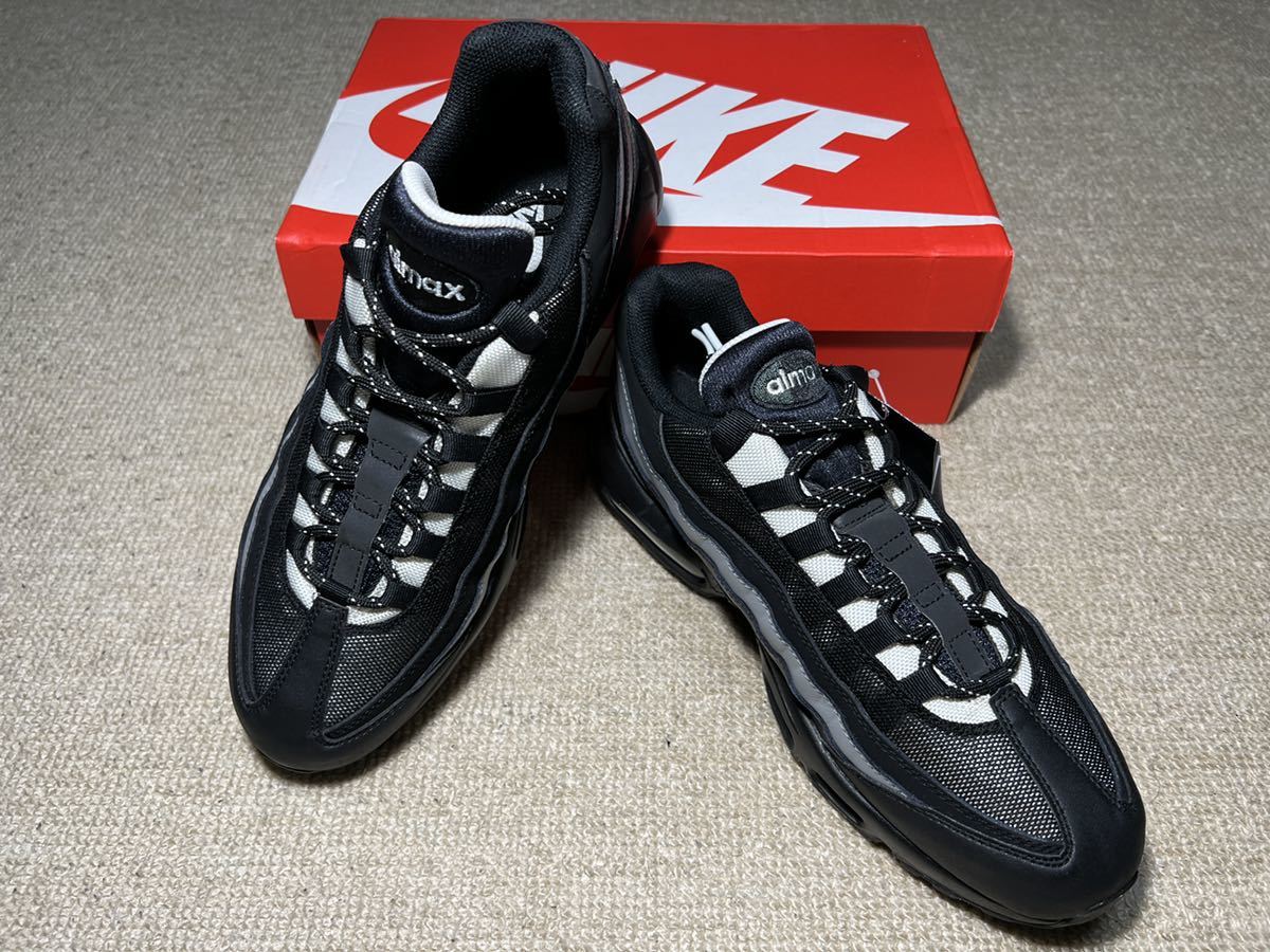 美品 NIKE AIR MAX 95 ESSENTIAL US11(29.0Cm) ブラック/グレー ナイキ  