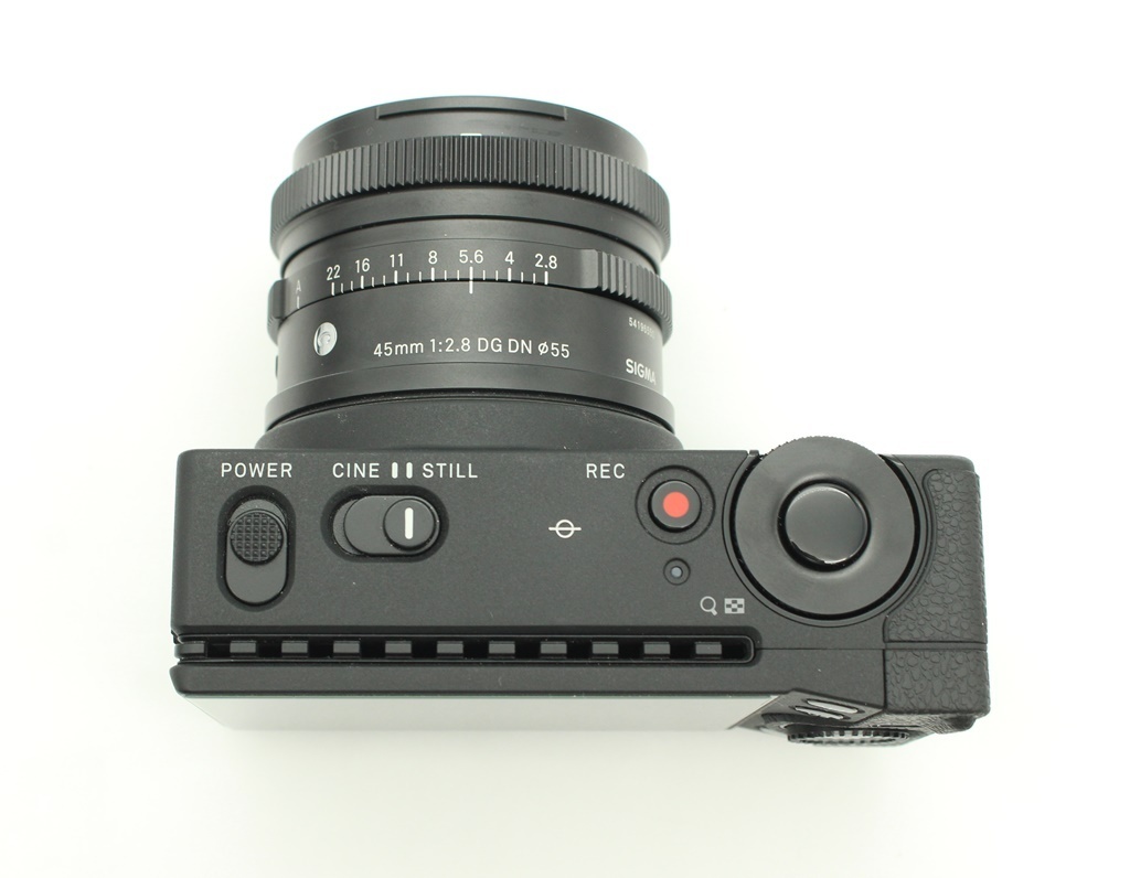 1円】シグマ SIGMA fp 45mm F2.8 DG DN レンズキット デジタルカメラ 