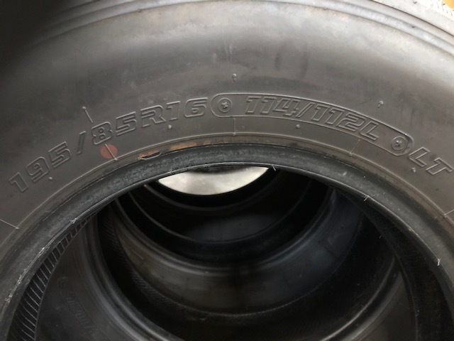 ☆195/85R16 114/112L ☆YOKOHAMA SUPER STEEL RY108 A 中古 LTタイヤ