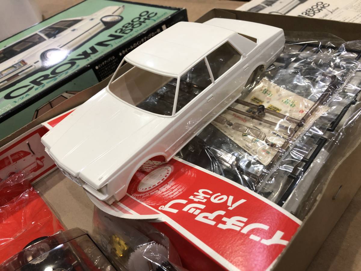 ② 旧フジミ模型 トヨタ 鬼クラウン2800 ロイヤルサルーンプラモデル