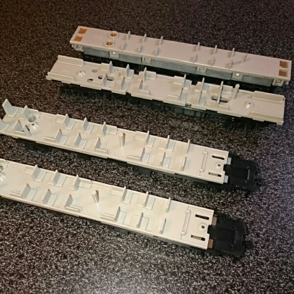★tomix(トミックス) 113系115系用床板パーツ4両分 新集電FW仕様