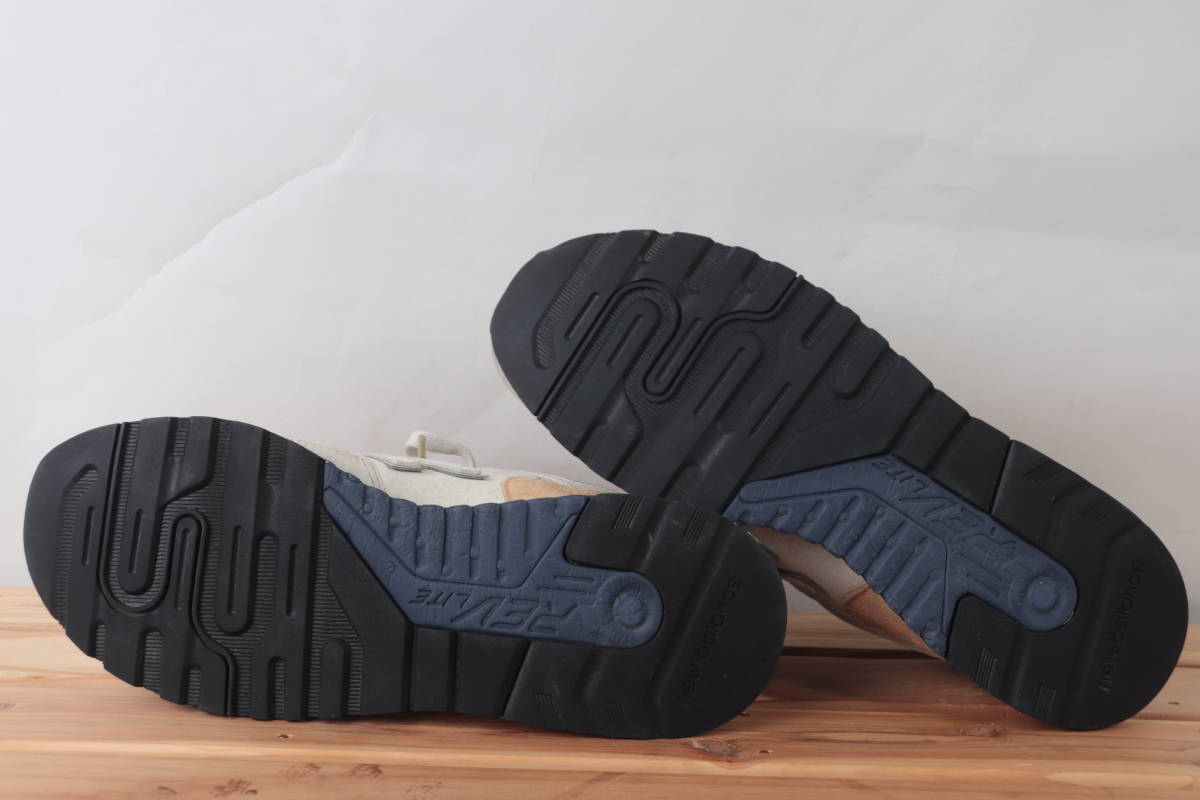 z6254【997.5】ニューバランス US10 28.0cm/グレージュ グレー 紺  