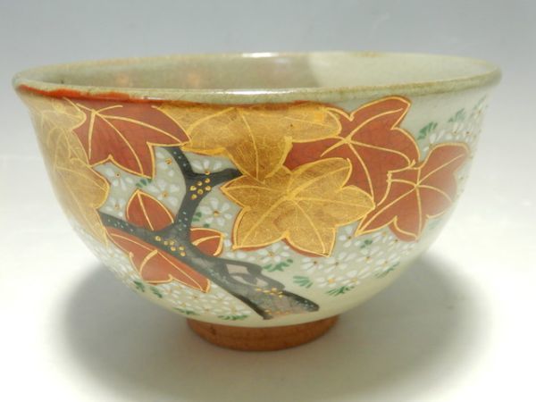 抹茶碗 九谷焼 仲田錦玉 渦打青粒盛金宝相華唐草 山道 北山 色絵 鹿に