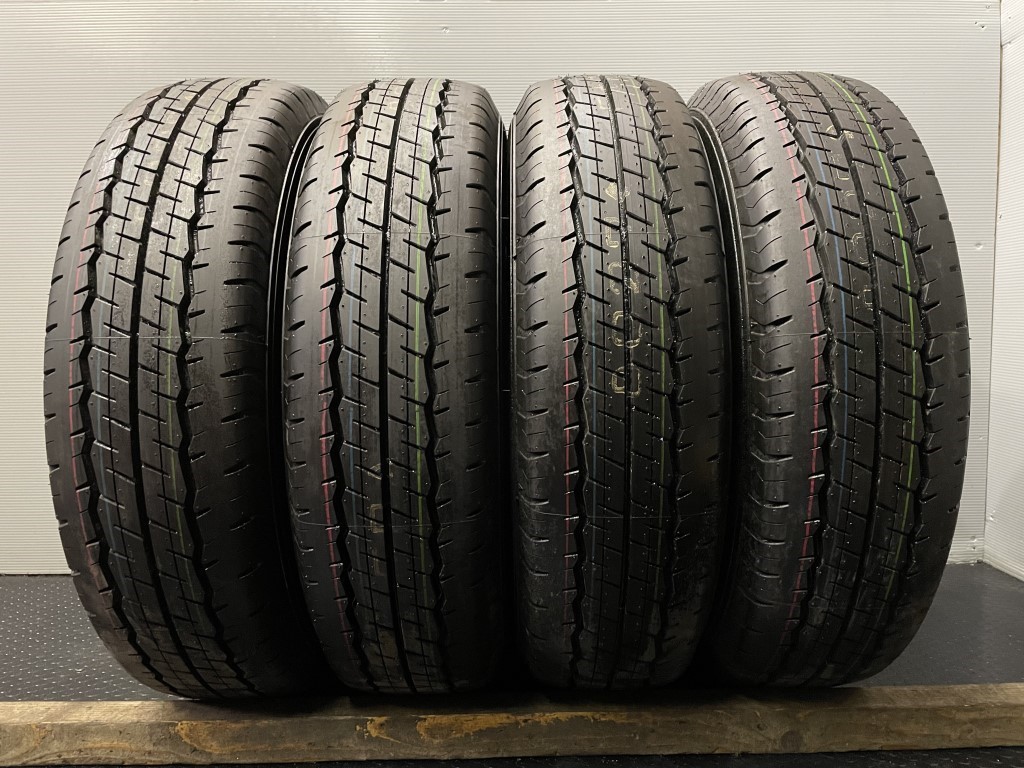 人気定番，限定SALE 新車外し 2021年製 DUNLOP SP175N 195/80R15 107/105N LT 15インチ 夏タイヤ 4本 ハイエース キャラバン等 JR128(中古品)｜売買されたオークション情報、yahooの商品情報をアーカイブ公開 - オークファン 15インチ