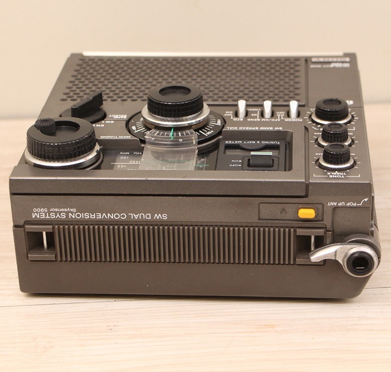 SW Dual Conversion ラジオ skysensor 5900 SW Dual Conversion ラジオ skysensor 5900 SONY ICF-5900 Sky