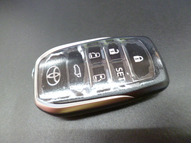 N592』【美品】トヨタ TOYOTA スマートキー アルファード 29年式