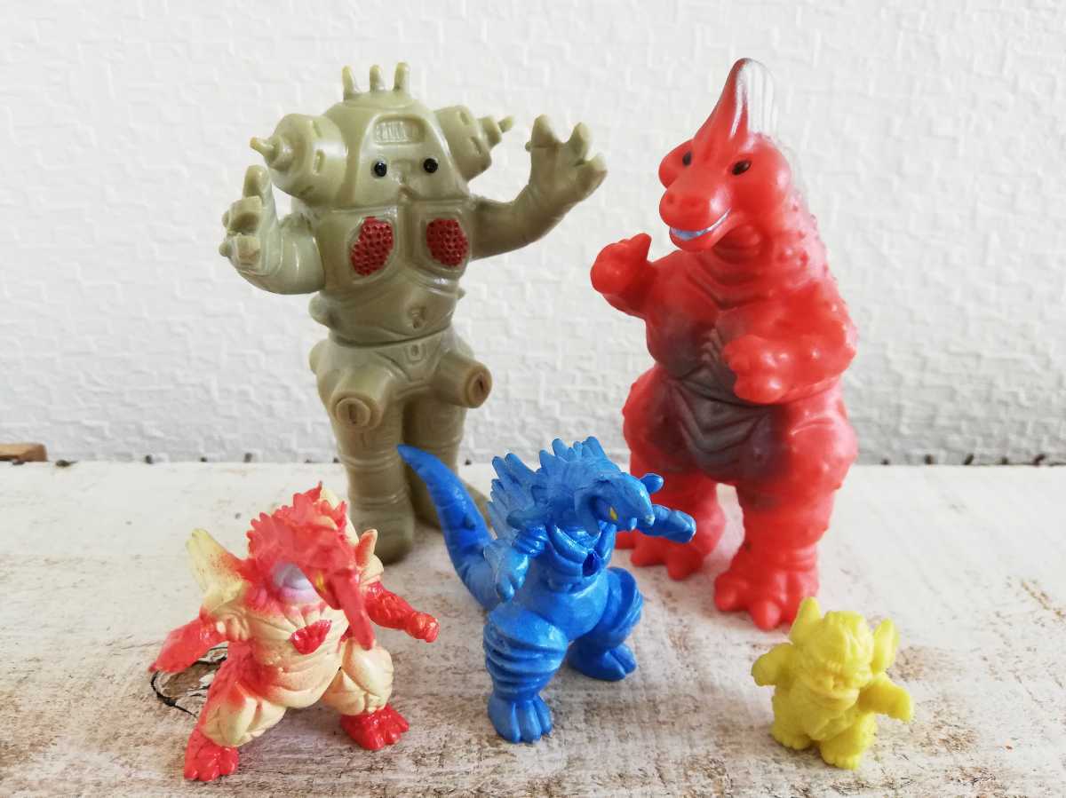 パチ ミニゴモラ ミニレッドキング ソフビ ブルマァク キングジョー ジャンク品 バンダイ ミニソフビ レッド