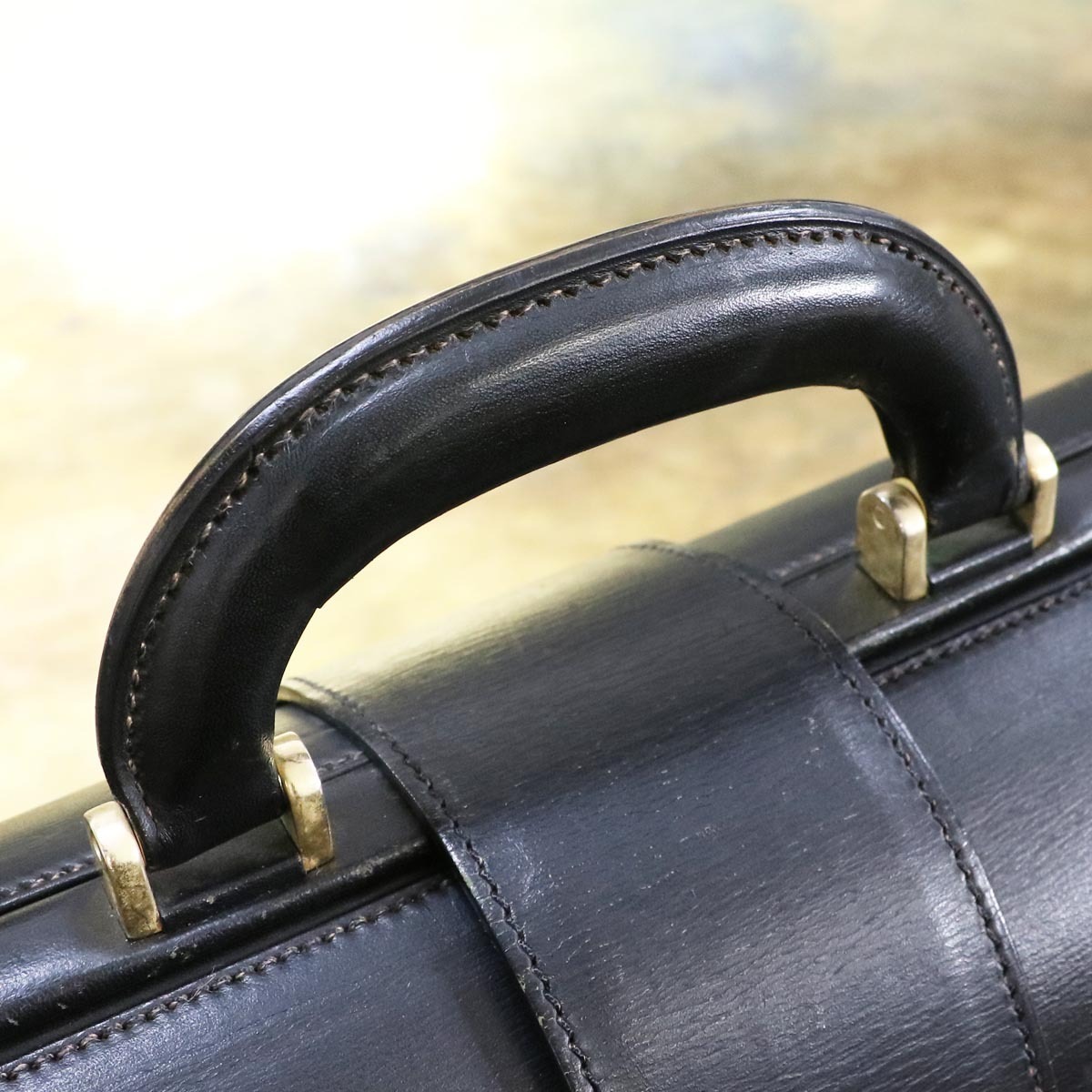 本物 エルメネジルドゼニア 最高級グレインレザー鍵付きメンズダレス 