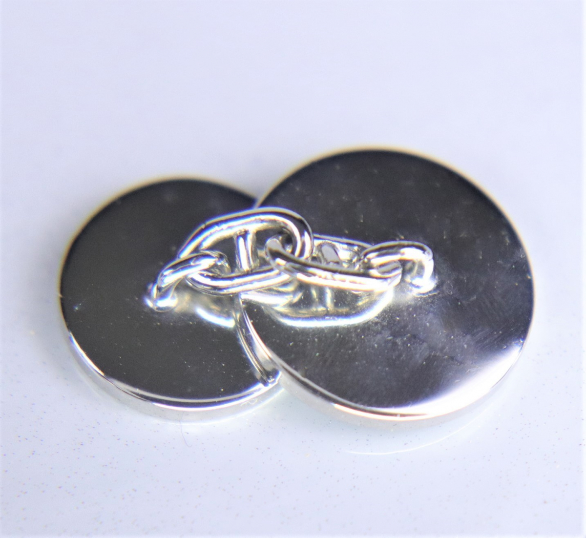 Hermes Serie エルメス セリエ カフス 箱付き カフスボタン カフスリンクス ハイブランド ブランド小物 装飾小物 006jnwy91 その他 売買されたオークション情報 Yahooの商品情報をアーカイブ公開 オークファン Aucfan Com