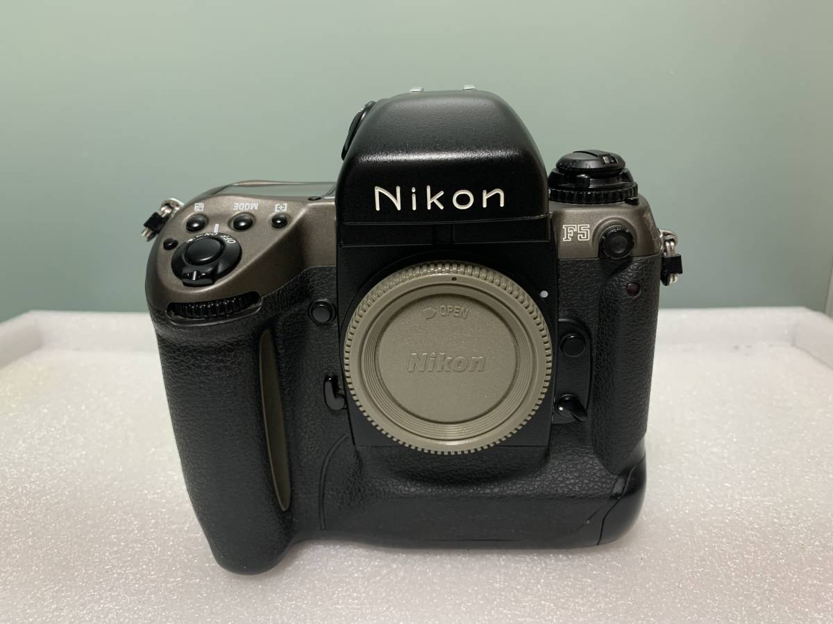 Nikon F5・並品 F5 ニコン ボディ 動作確認済み ☆ジャンク☆NIKON 1円