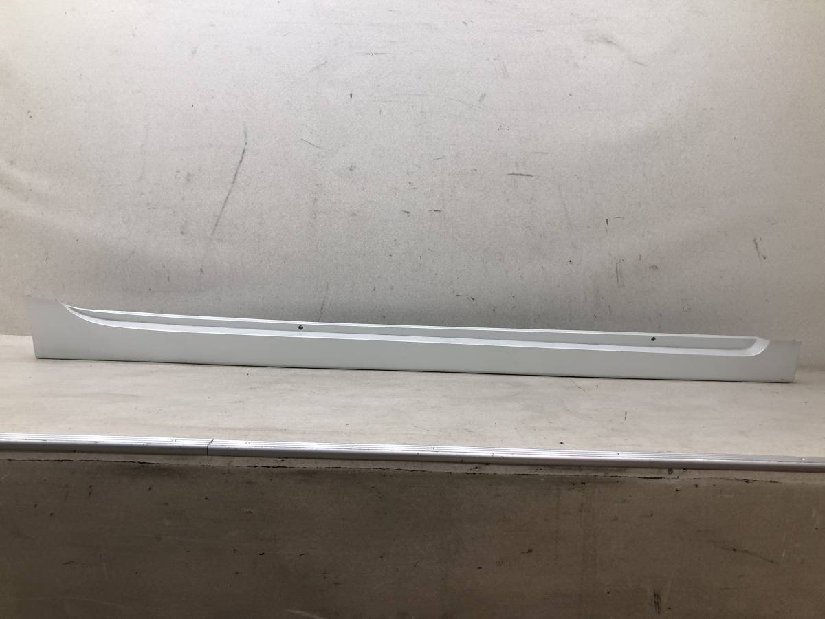 プリウス ZVW30 トヨタ 純正 サイドステップ 0 右運転席 75850-47010 1 