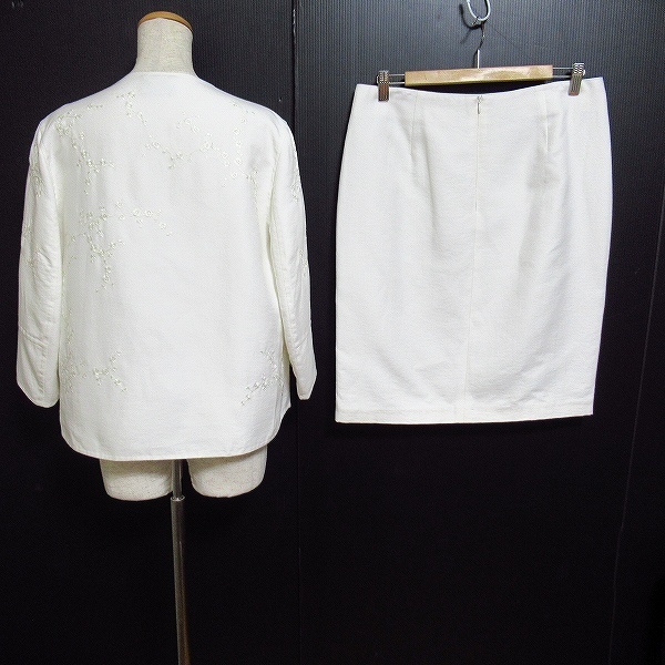#anc アクリス AKRIS セットアップ 白 ツーピース ノーカラー 刺繍 花柄 シルク混 レディース [729643] AKRIS アクリス | Products All ブランド通販のBUYMA