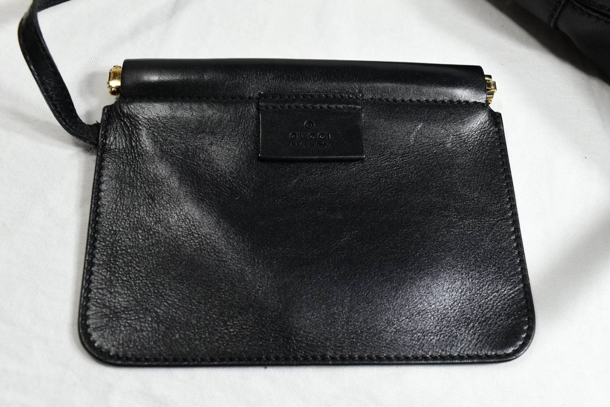 GUCCI グッチ ワンショルダーバッグ レザー ハーフムーン 95726 