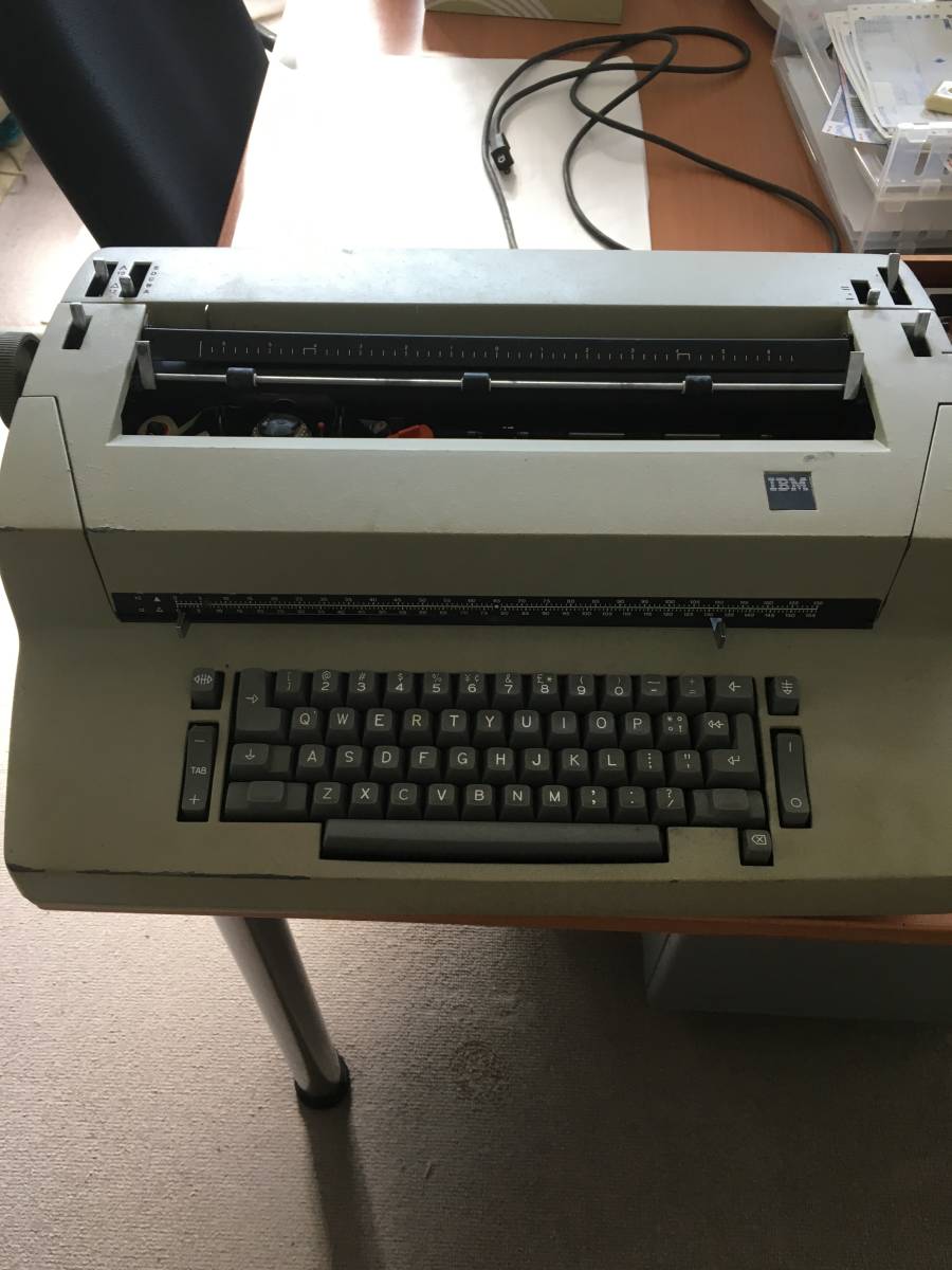 IBM 電動タイプライター アンティーク インテリア モデル82 A-20060321