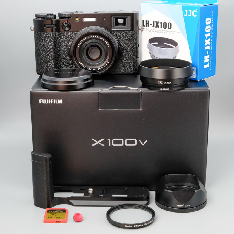 ☆超美品 おまけたくさん□FUJIFILM X100V ショット数1000 