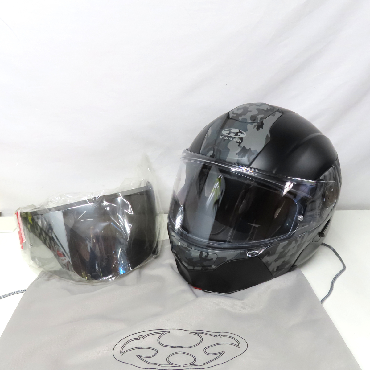 中古美品】【シールド2枚】OGK Kabuto オージーケーカブト KAZAMI CAMO 