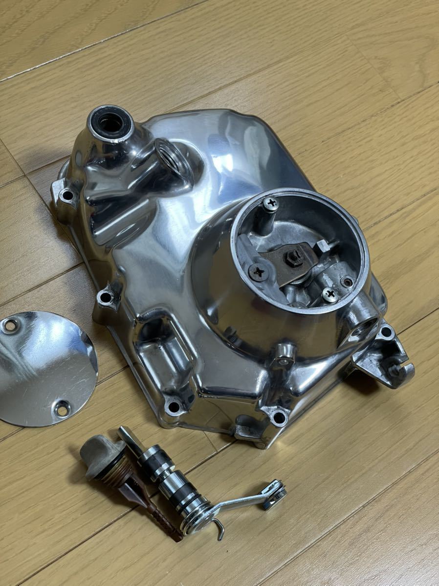 モンキージェネレーターカバーのバフ掛け | Freedom モンキー クラッチ