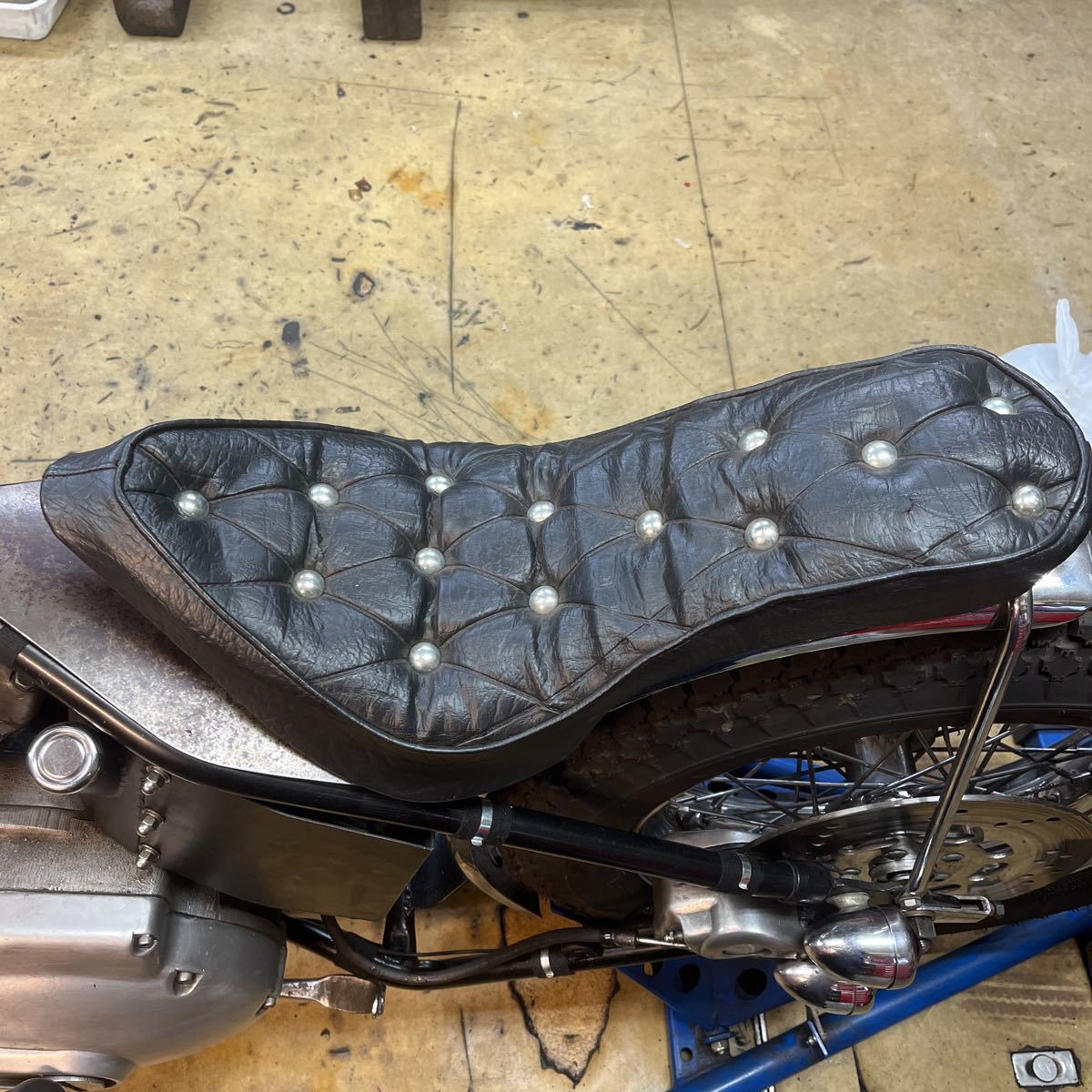 コブラシート harley davidson ハーレーダビッドソン ショベルヘッド