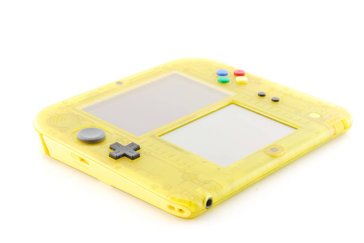 NINTENDO 2DS ポケットモンスターピカチュウ限定パック クリアイエロー
