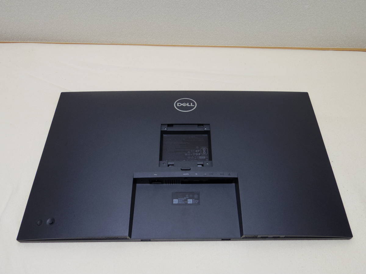 Dell製 P3222QE プロフェッショナルシリーズ 31.5インチ 4K USB-C HUB