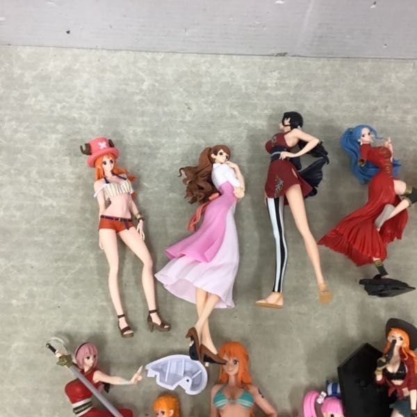 1円～ 訳あり ジャンク ONE PIECE フィギュア ハンコック、ナミ 、ビビ 