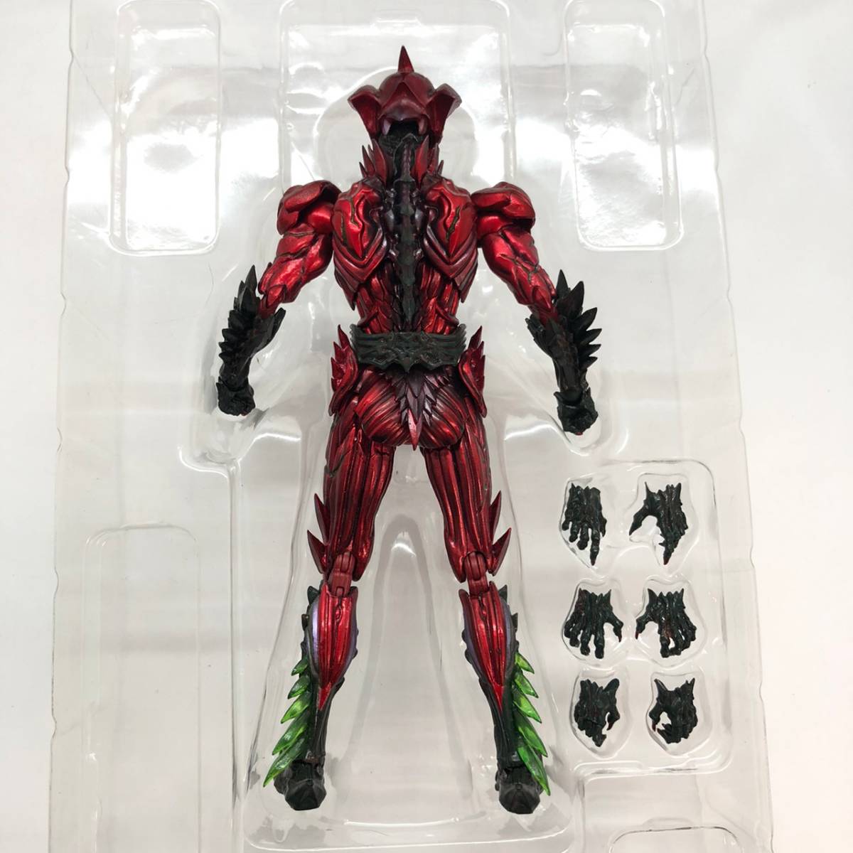 No.8122 S.I.C 仮面ライダーアマゾンアルファ フィギュア デザイン 