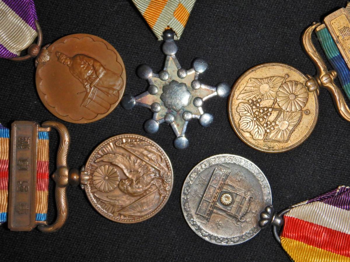 日本軍・勲章記章従軍記章五点・本体のみ徽章記念章（日本軍日本陸軍刀