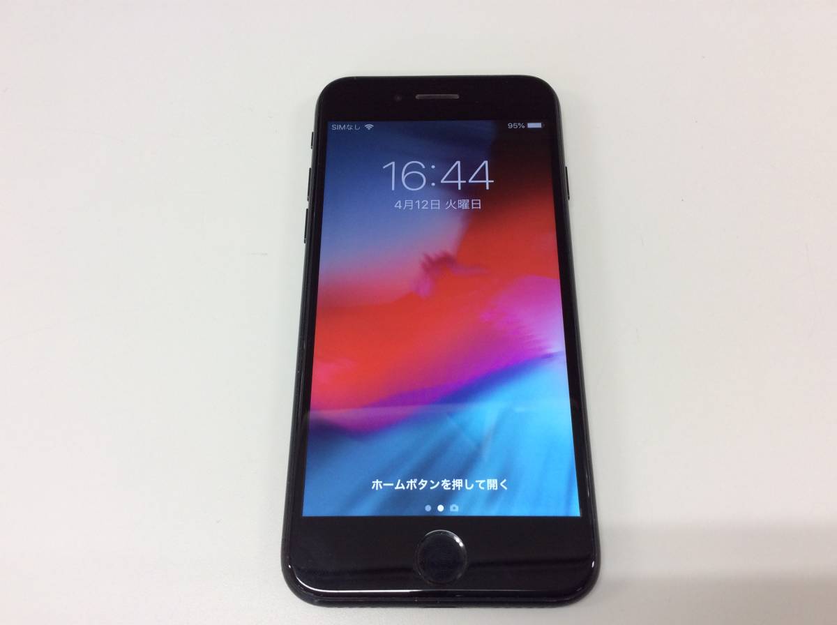A1779 iPhone7 美品iPhone7・SIMフリー ブラック (MNCK2J&frasl;A) 32GB ■9142　SIMフリー iPhone7 A1779 32GB MNCE2J/A ブラック SIMロック解除済み 最大83％ Apple アップル 本体のみ 保管品