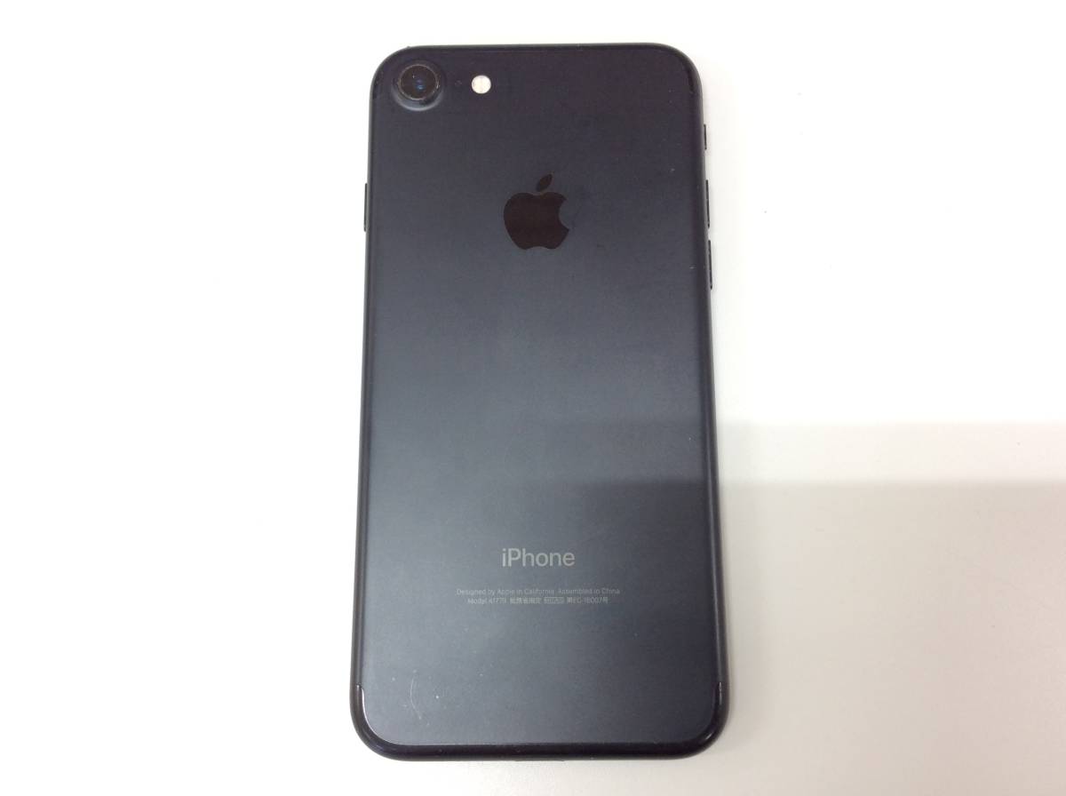 A1779 iPhone7 美品iPhone7・SIMフリー ブラック (MNCK2J&frasl;A) 32GB ■9142　SIMフリー iPhone7 A1779 32GB MNCE2J/A ブラック SIMロック解除済み 最大83％ Apple アップル 本体のみ 保管品