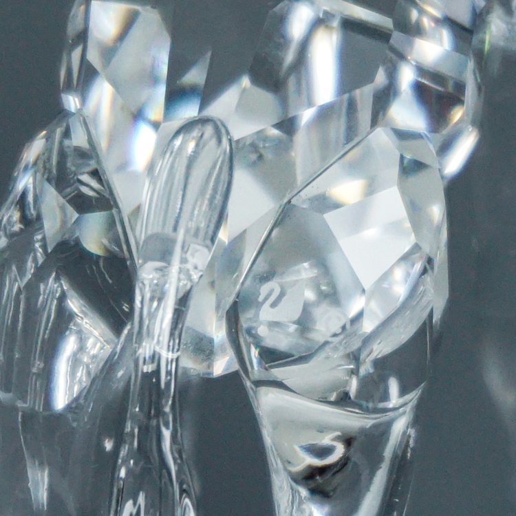 スワロフスキー SWAROVSKI キリンの赤ちゃん オブジェ 置物 236717