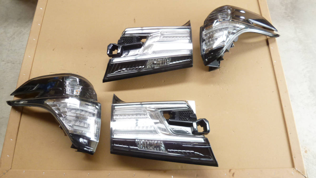 ヴェルファイア 30系 前期 LED テールランプ 左右セット 純正 中古