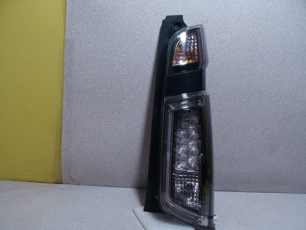 HD41158 ☆ JH2 N WGN エヌワゴン テールランプ 右 W1399 33500-T6G
